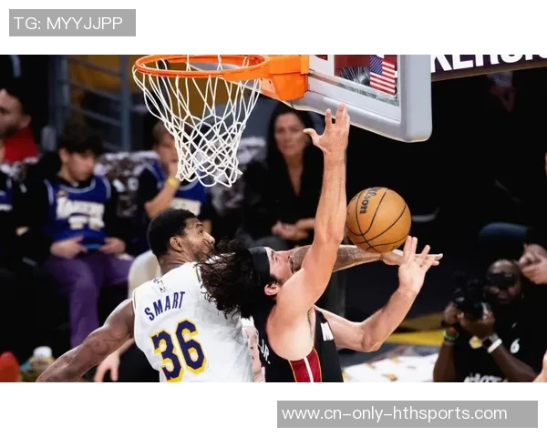 湖人热火激战回顾10月3日精彩比赛全程回放与分析