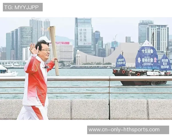 燃冰成炬 同心传递——全运会前史初次跨境火炬传递满意收官 燃冰成炬 同心传递——全运会前史初次跨境火炬传递满意收官